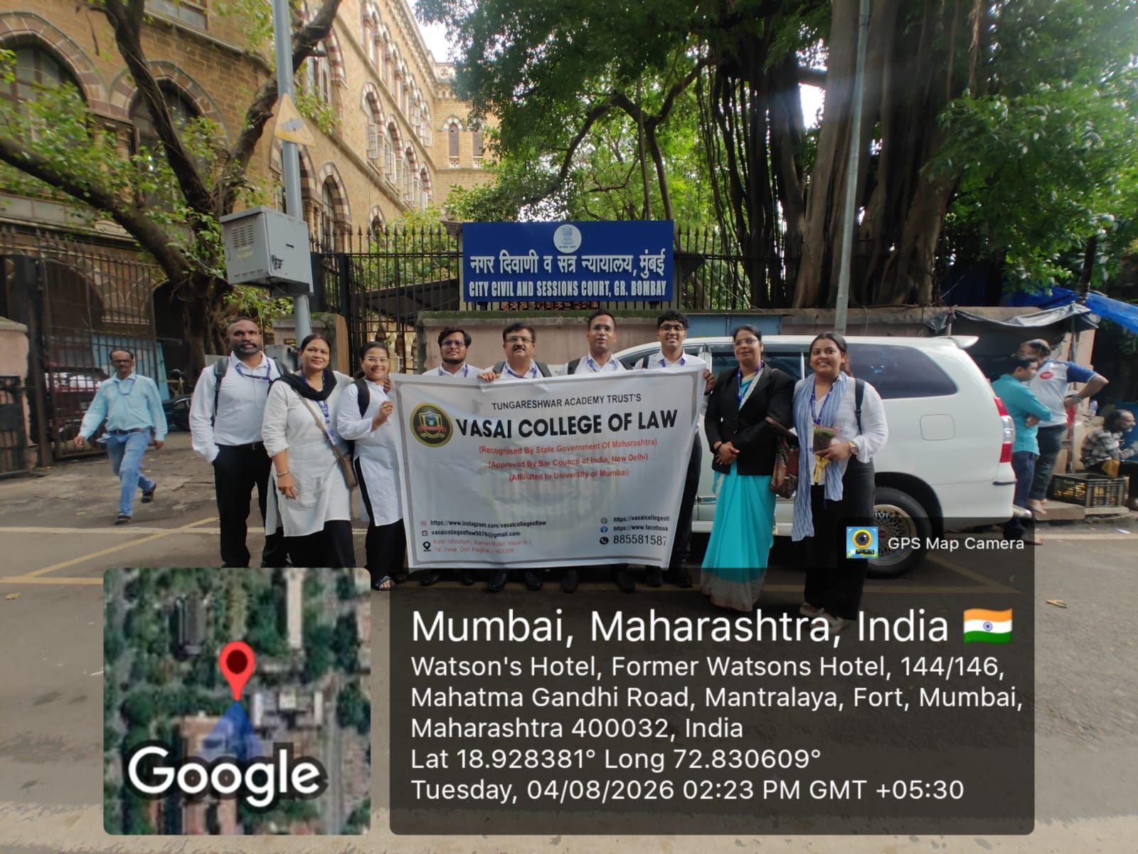 Students at City Civil and Sessions Court, Mumbai – photo 1