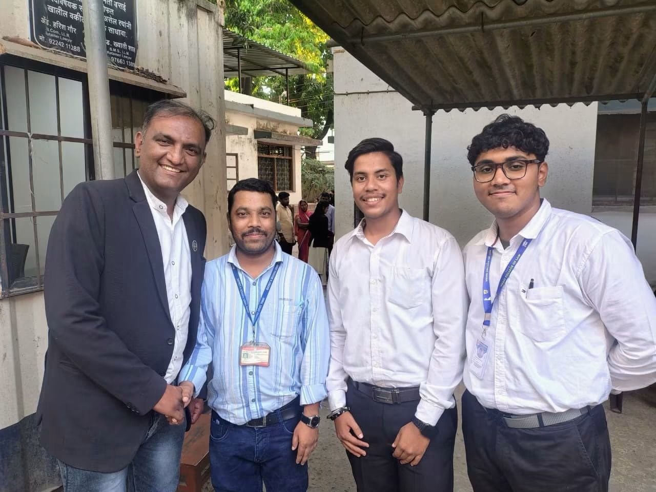 Internship valedictory and certificate distribution at Vasai Court – photo 2