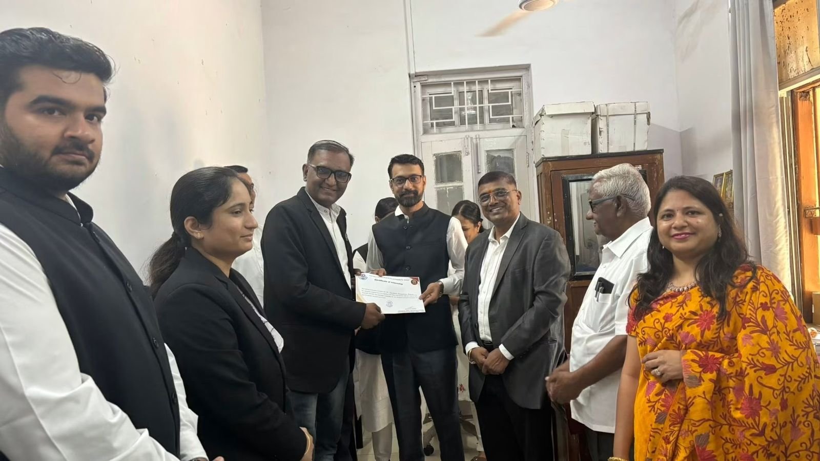Internship valedictory and certificate distribution at Vasai Court – photo 8