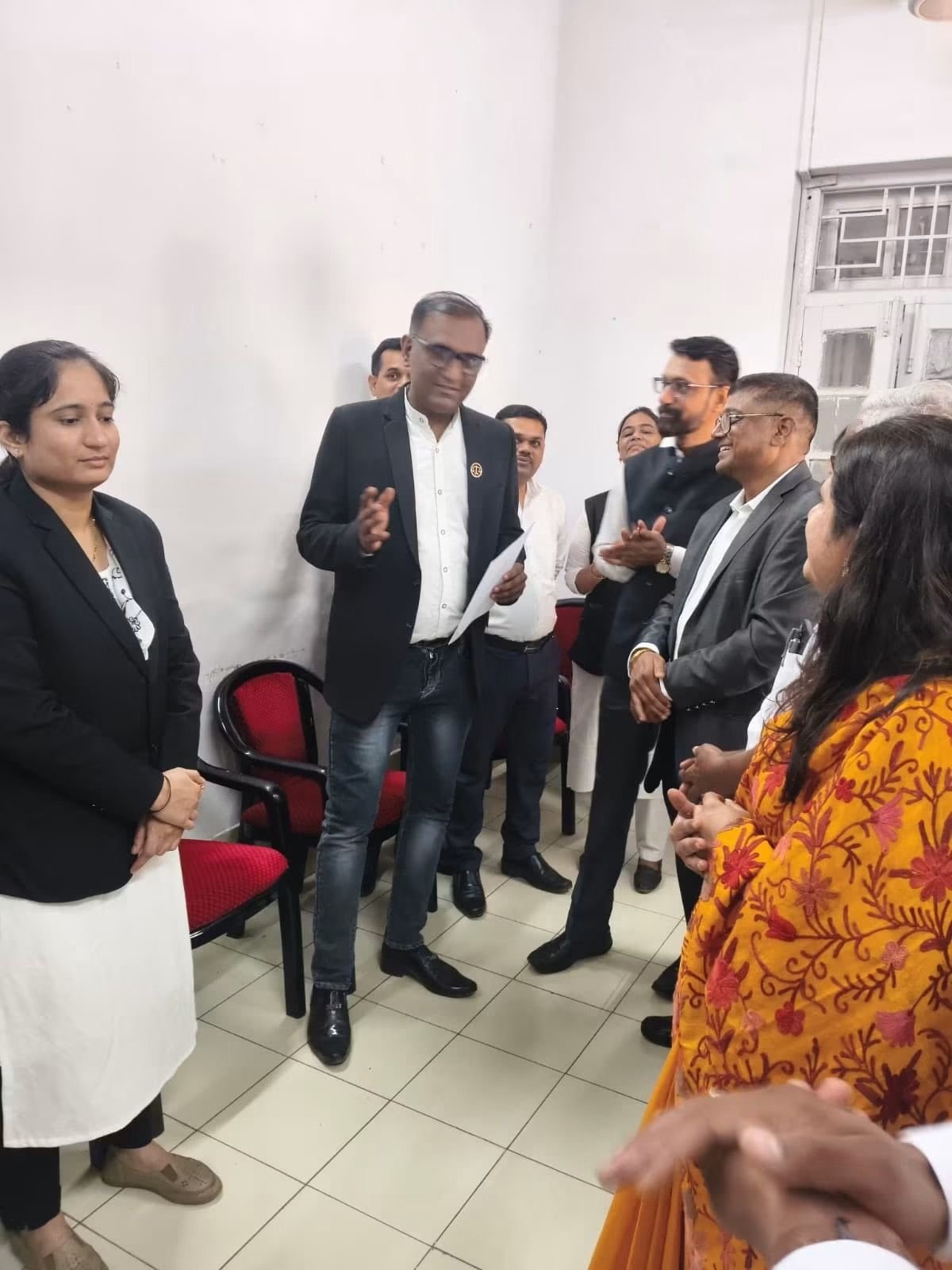 Internship valedictory and certificate distribution at Vasai Court – photo 13